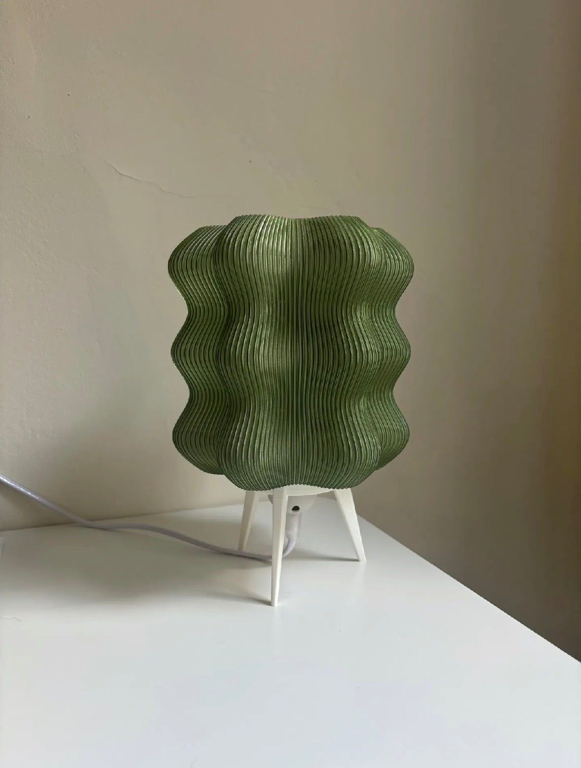 Wavy lamp