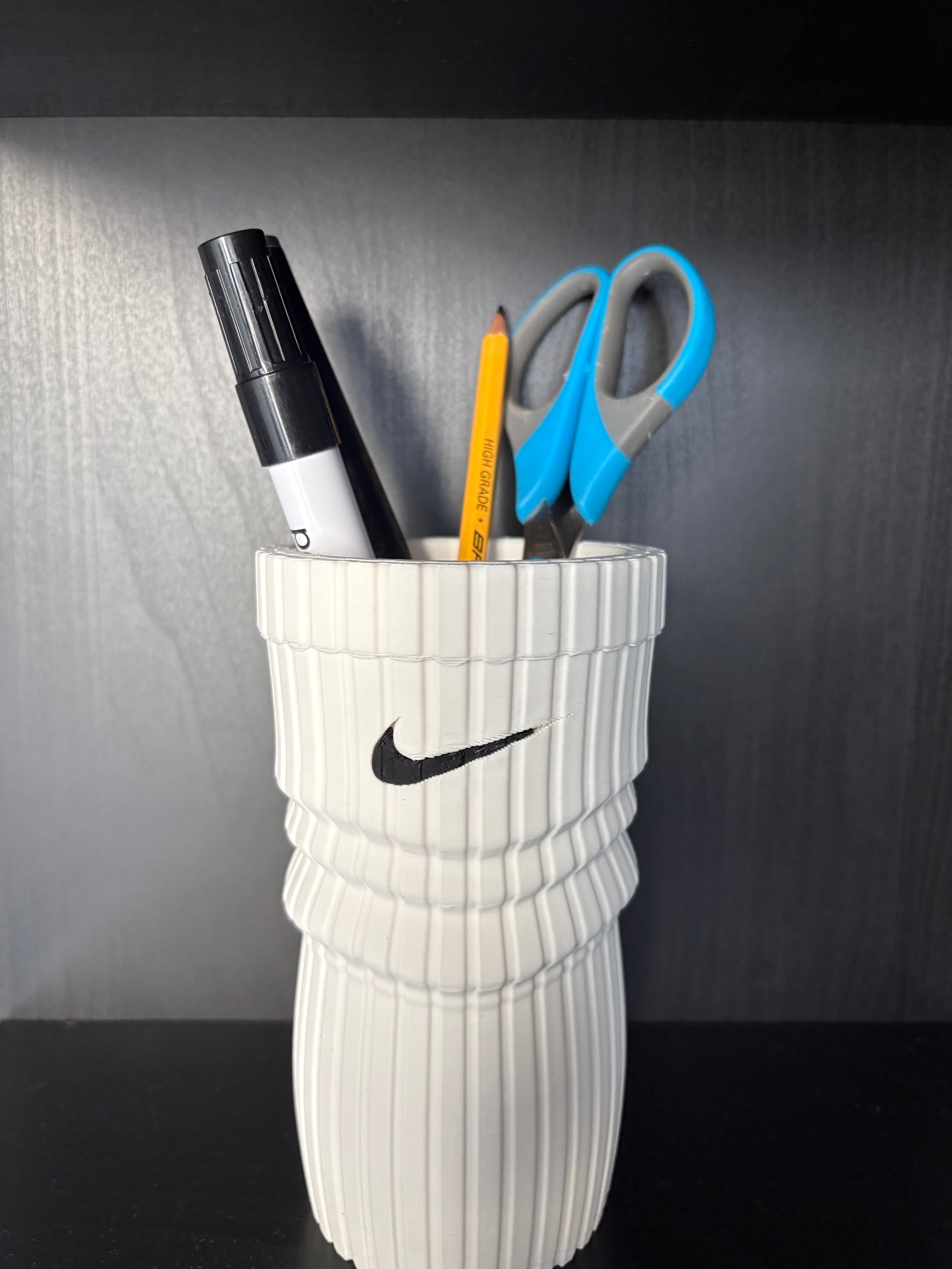 Sock plant pot holder